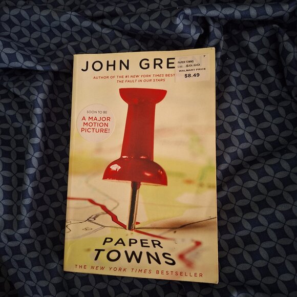 paper towns - Picture 1 of 5